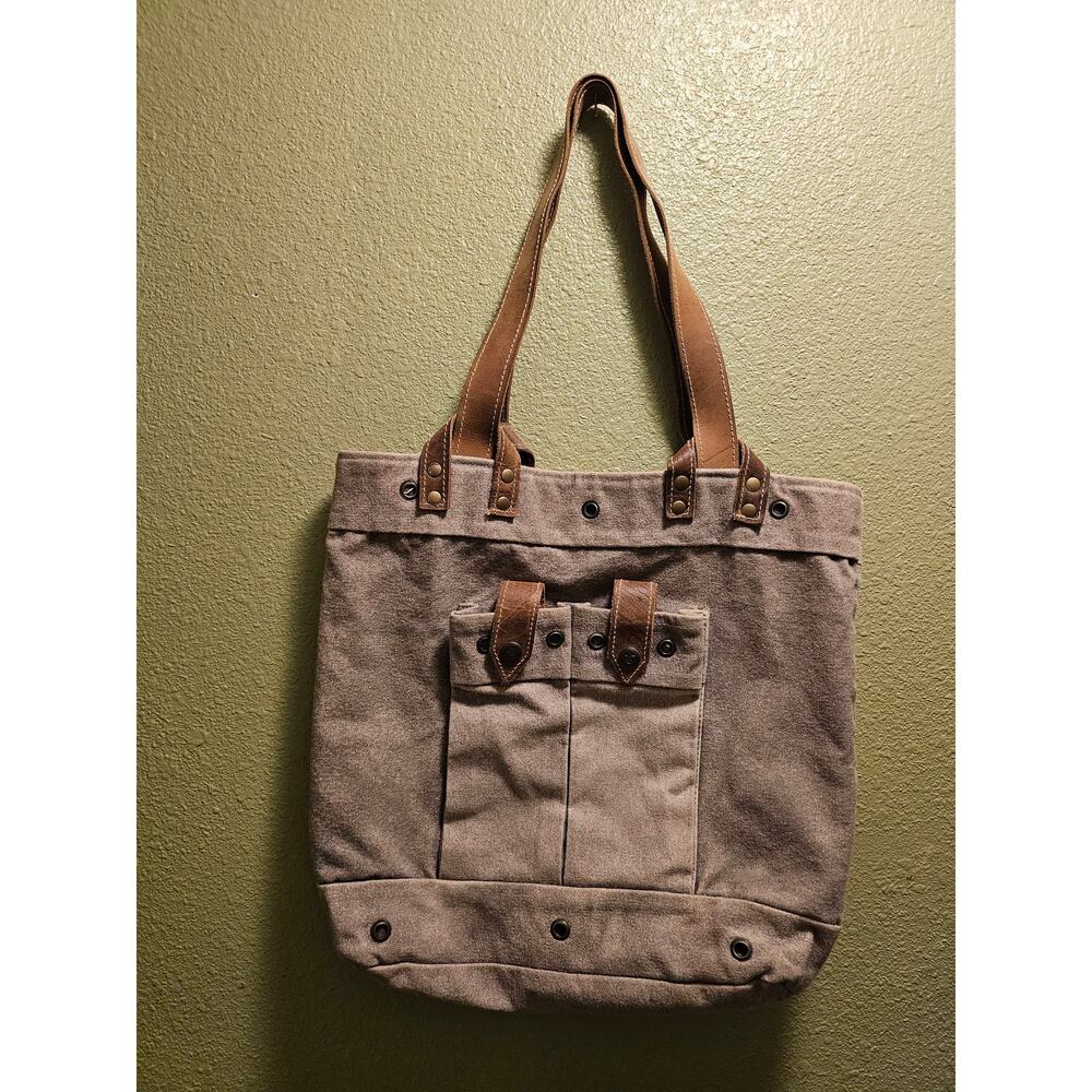 Barrel Shack Canvas tote - Picture 2 of 3